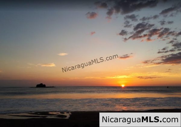 Beachfront Home in Nicaragua at Playa Marsella - Image 9
