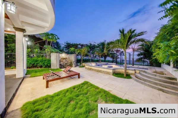Beachfront House at Playa Marsella - Image 5