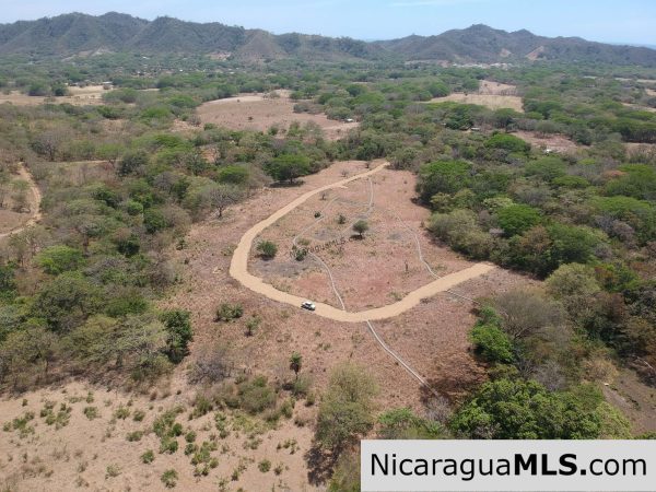 17 Acres Property with Investment Opportunity EL Oro - Image 8