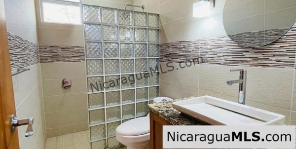 6.2 Las Escadas First Floor 2 Bedroom Condo in a Convenient Location - Image 27