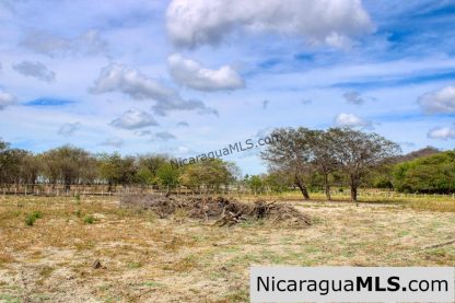 1 Block to Ocean 3.5 acres Lots 5 & 6 Prado de la Bahia Ostional