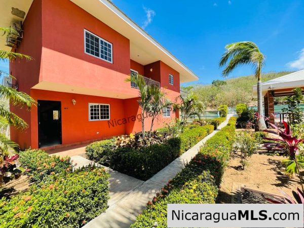 6.1 2 Bedroom Las Escadas Townhouse For Sale Close to Town - Image 18