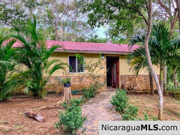 Two Houses + Two Lots + One price = Move in Ready - Image 2