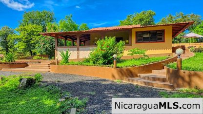 Beautiful Hacienda 2 acres Rivas Ometepe Island