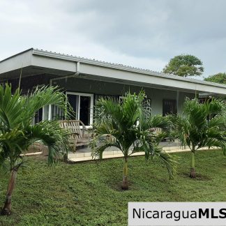 Beautiful House with 60 80 Fruits Tree in Rivas