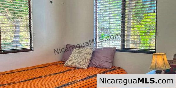 Two Houses + Two Lots + One price = Move in Ready - Image 20