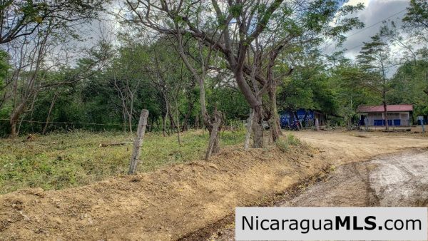 Premium Acre Road to Beaches No Restrictions San Juan del Sur - Image 9