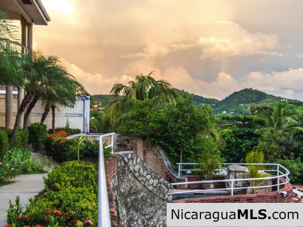 Beautiful Town home within walking distance of San Juan Del Sur and the beach - Image 17