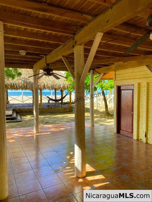 Beachfront House with rental Casitas at Playa Coco - Image 6
