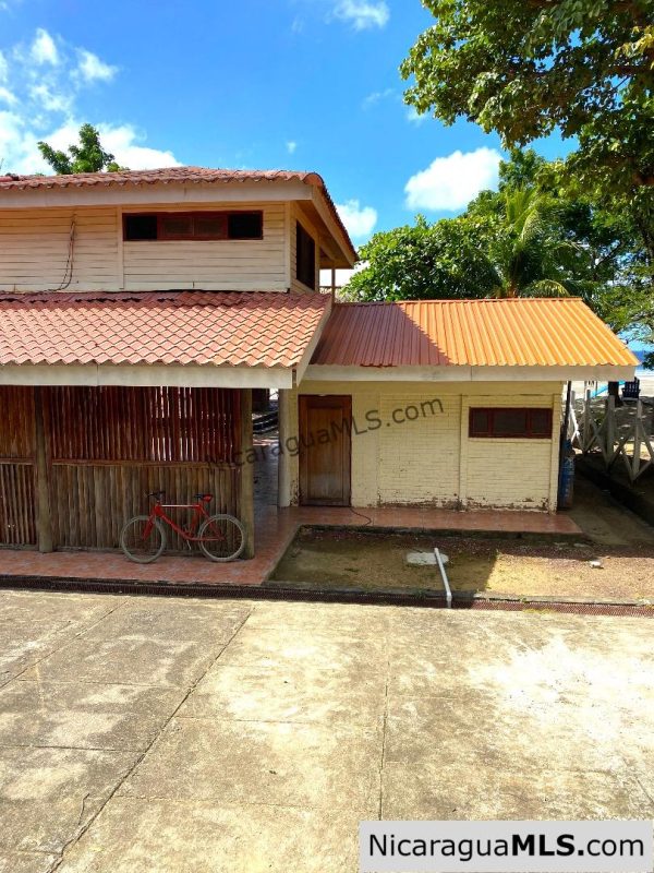 Beachfront House with rental Casitas at Playa Coco - Image 7