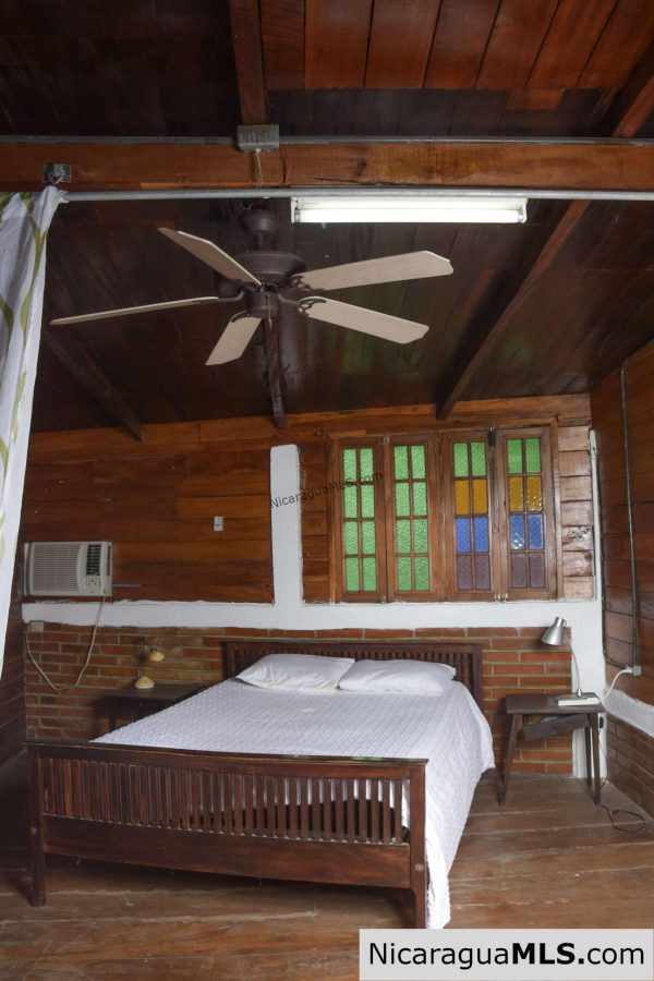 Casa Zeus in the â¤ï¸ of town - Image 11