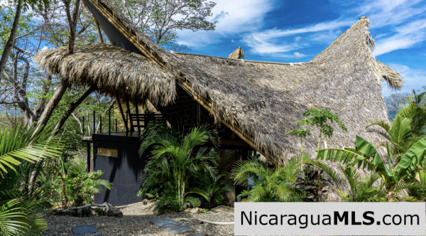 Unique & Stylish Jungle Hideaway in Costa Dulce Sleeps 18 - Image 6