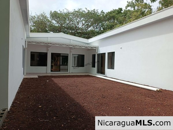 Casa Blanca a Brand New House at Bosques del Mar - Image 20