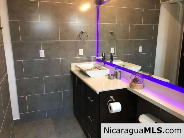 Beautiful house in Vistas de Miramar, fully furnished and reduced price. - Image 18