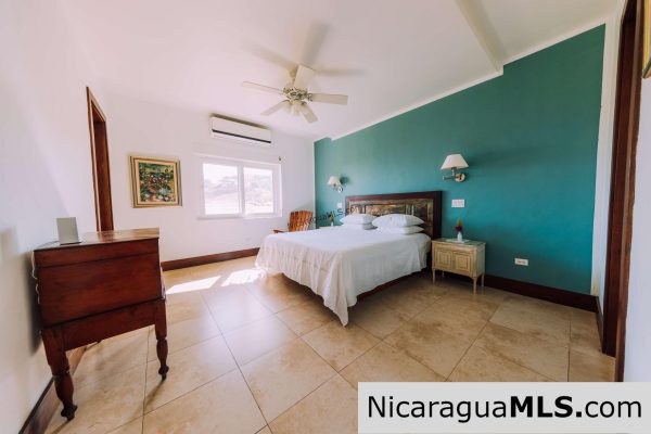 Casa Paulina a luxury home at Lomas de San Juan - Image 19