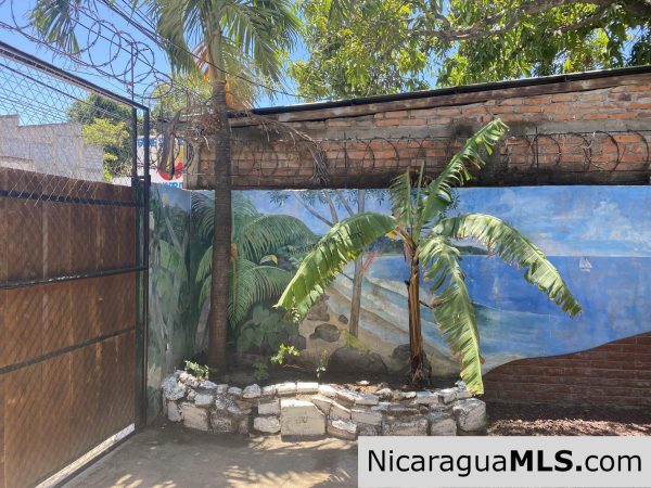 Casa Salud Two Bedroom House 2.5 blocks to the beach - Image 2