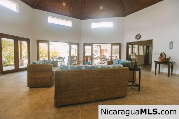 Two-Story House in La Talanguera - Image 18