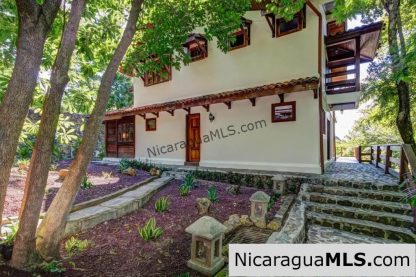 Vista Bahia, four bedroom house in Redonda Bay