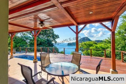 Vista Bahia, four bedroom house in Redonda Bay