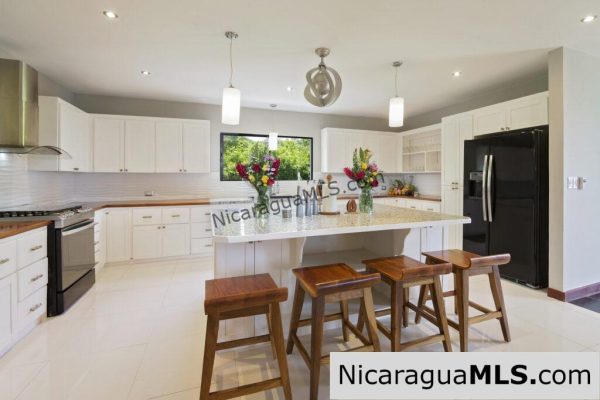 Casa Oli Mar 3 Bedroom House for Rent in Pacific Marlin - Image 8