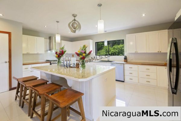 Casa Oli Mar 3 Bedroom House for Rent in Pacific Marlin - Image 7
