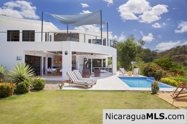 Casa Oli Mar 3 Bedroom House for Rent in Pacific Marlin