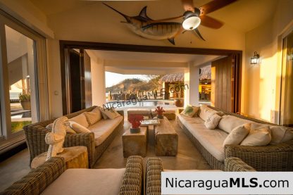 Casa Del Mar a Beach Front House in Playa Marsella