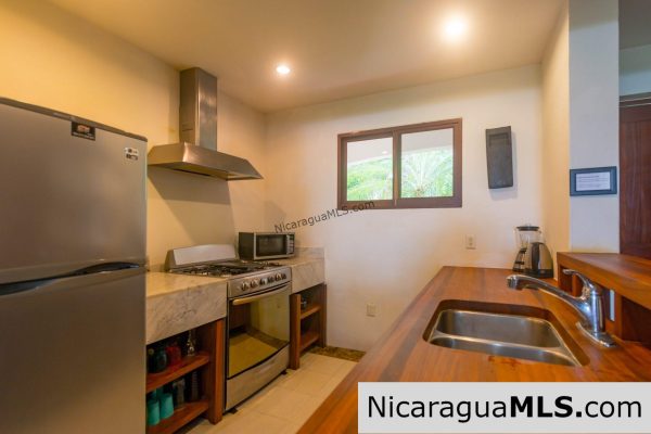 Townhouse 17 in Playa El Coco Nicaragua - Image 6