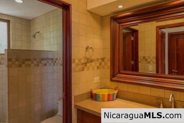 Condo 601C, Beachfront in Town - Image 15