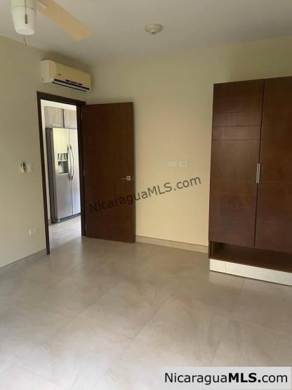 Condo C2 in Guacalito de la Isla!