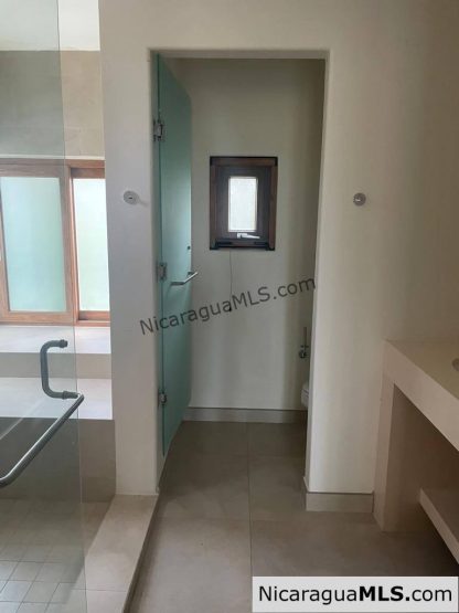 Condo C2 in Guacalito de la Isla!