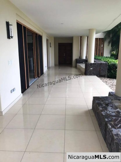 Condo C2 in Guacalito de la Isla!