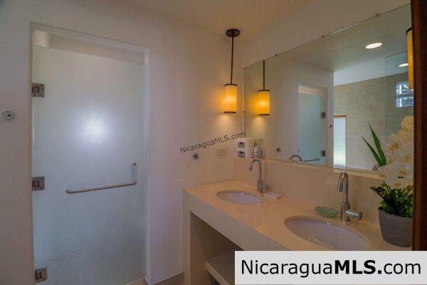 Condo F2 in Las Terrazas, Guacalito de la Isla - Image 18