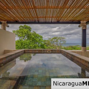 Penthouse Condo F6 in Guacalito de la Isla