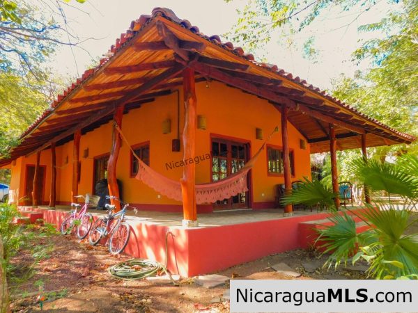 Mango Rosa 2 Bedroom House Near Playa Maderas & Majagual
