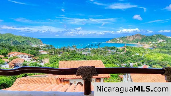 Casa Fantasia Pelican Eyes Ocean View Top of Hill - Image 10