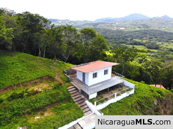 Ocean view studio overlooking Playa Maderas - Image 3