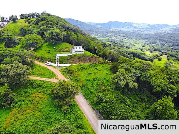 Ocean view studio overlooking Playa Maderas - Image 6