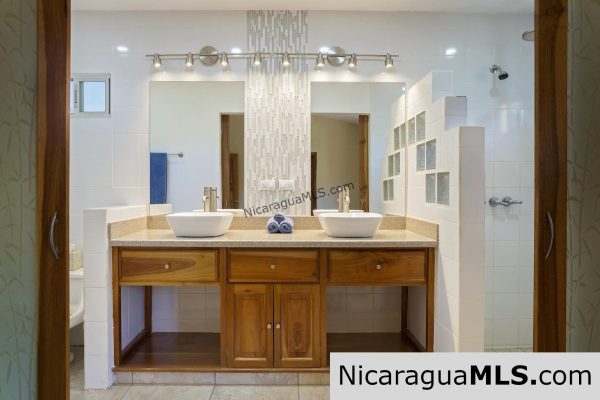 Fully Furnished Oceanview Home in San Juan Del Sur - Image 11