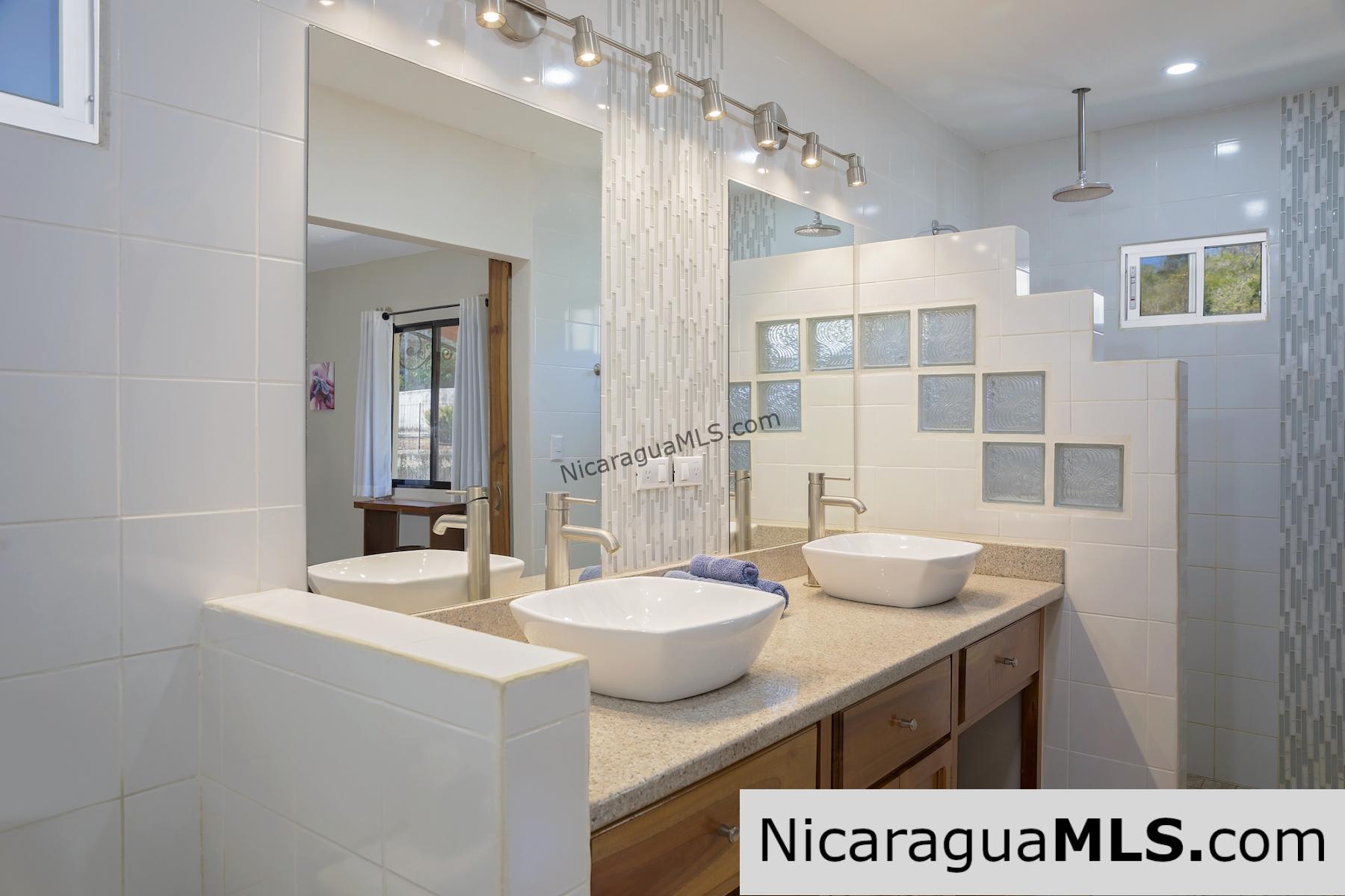 Fully Furnished Oceanview Home in San Juan Del Sur - Image 12