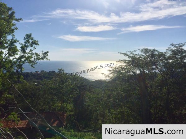 Amazing view over Playa Maderas - Image 8