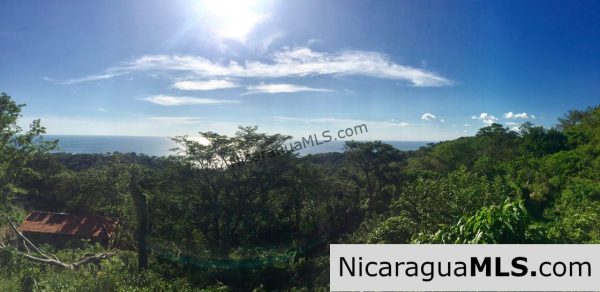 Amazing view over Playa Maderas - Image 9