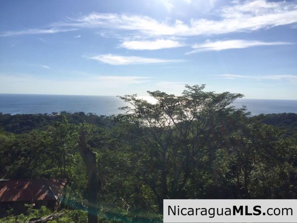 Amazing view over Playa Maderas - Image 10