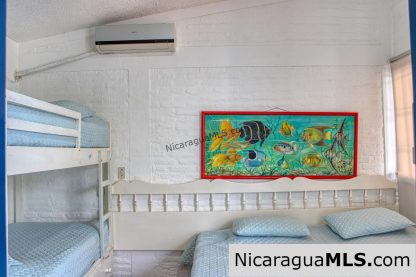 Casa Veranera Beach House Steps to Surf Superior Location