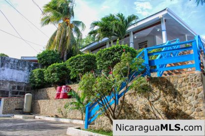 Casa Veranera Beach House Steps to Surf Superior Location