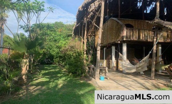 Timber & bamboo Palapa Palace at Playa Marsella - Image 5