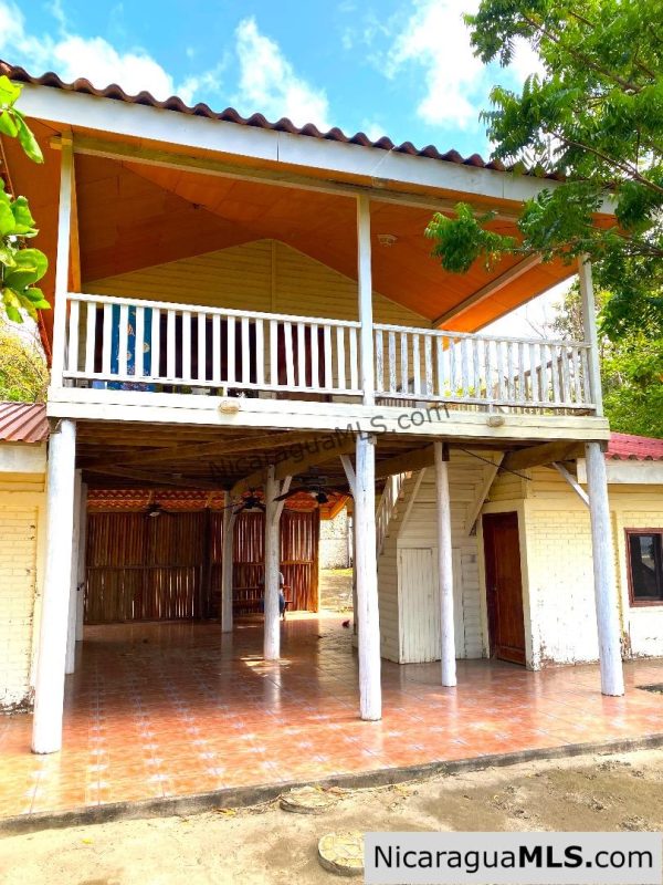Beachfront House with rental Casitas at Playa Coco - Image 8
