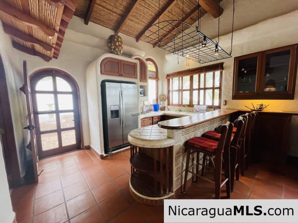 Casa Iguana Morada in Pelican Eyes San Juan del Sur - Image 8