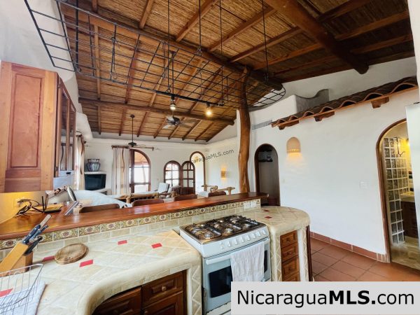 Casa Iguana Morada in Pelican Eyes San Juan del Sur - Image 7