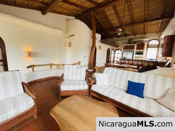 Casa Iguana Morada in Pelican Eyes San Juan del Sur - Image 13